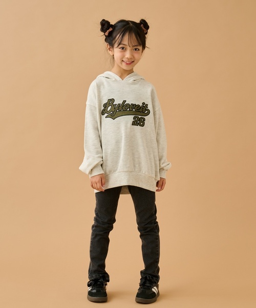 by LOVEiT（バイラビット）の「アップリケフーディ（パーカー・キッズ・チャコール/ホワイト系その他/ネイビー・150cm/120cm/130cm/140cm/160cm）」の6枚目の写真