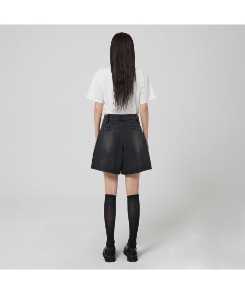 LAP（ラップ）の「ウォッシングプリーツタックデニムショーツ AR3DP863（デニムパンツ・レディース・ブラック・SMALL/MEDIUM）」の4枚目の写真