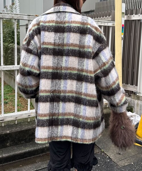 HELLO.SANFRANCISCO（ハローサンフランシスコ）の「【HELLO.SANFRANCISCO/ハローサンフランシスコ】チェックシャギーオーバーコート（その他アウター・レディース・ホワイト/ブラウン・ONE SIZE）」の6枚目の写真