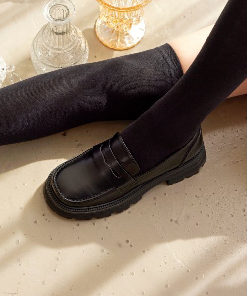 CESTI(セスティ)の「ハイトップデイリーペニーローファー (ブラック)(ローファー・レディース・ブラック・22.5cm/23cm/23.5cm/24cm/24.5cm/25cm)」の20枚目の写真