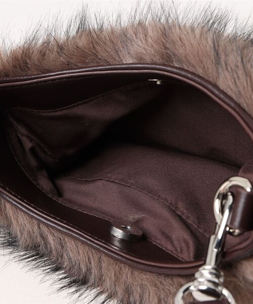 archives（アルシーヴ）の「ファーワンショルダーバッグ（ショルダーバッグ・レディース・モカ/アイボリー・FREE）」の5枚目の写真