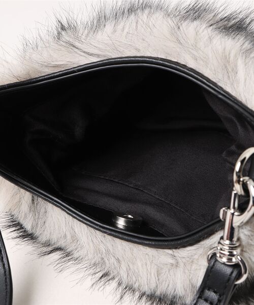 archives（アルシーヴ）の「ファーワンショルダーバッグ（ショルダーバッグ・レディース・モカ/アイボリー・FREE）」の6枚目の写真