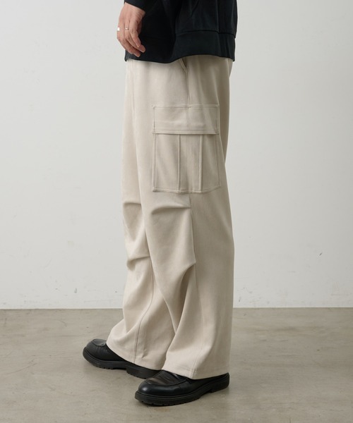 COLONY 2139（コロニートゥーワンスリーナイン）の「シンセティックスエードカーゴパンツ（その他パンツ・メンズ・チャコールグレー/ブラック/アイボリー・LARGE/MEDIUM）」の5枚目の写真