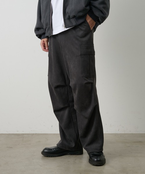 COLONY 2139（コロニートゥーワンスリーナイン）の「シンセティックスエードカーゴパンツ（その他パンツ・メンズ・チャコールグレー/ブラック/アイボリー・LARGE/MEDIUM）」の21枚目の写真