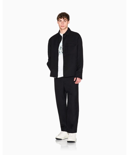 ARMANI EXCHANGE(アルマーニエクスチェンジ)の「【A|X アルマーニ エクスチェンジ】AXロゴ プリント 半袖クルーネックTシャツ/REGULAR(EC限定カラー含)(Tシャツ/カットソー・メンズ・オフホワイト/ブラック・MEDIUM/SMALL/X-SMALL/X-LARGE/XX-LARGE/LARGE)」の3枚目の写真