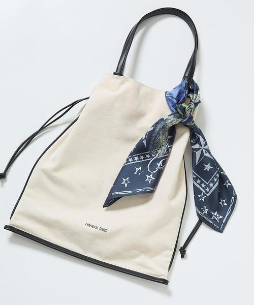 CONVERSE TOKYO（コンバーストウキョウ）の「SNAKE ＆ ROSE SILK SCARF（バンダナ/スカーフ・レディース・アイボリー/ネイビー・FREE）」の9枚目の写真