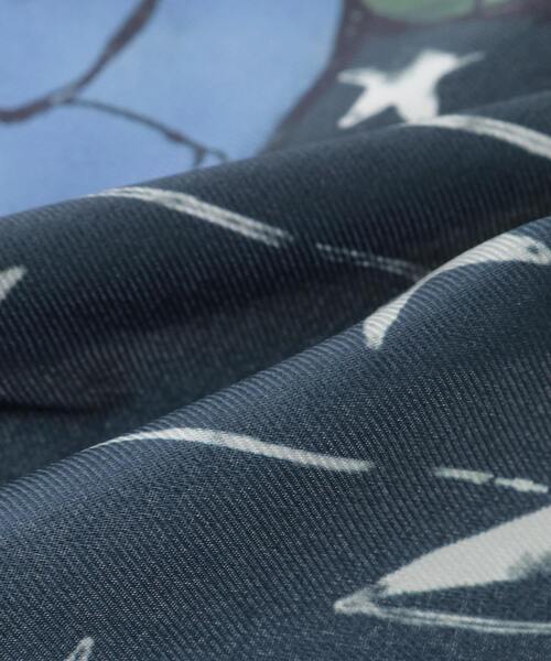 CONVERSE TOKYO（コンバーストウキョウ）の「SNAKE ＆ ROSE SILK SCARF（バンダナ/スカーフ・レディース・アイボリー/ネイビー・FREE）」の13枚目の写真