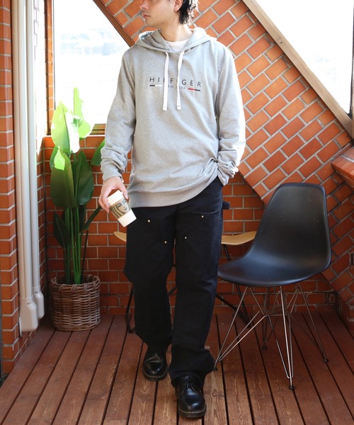 TOMMY HILFIGER(トミーヒルフィガー)の「TOMMY HILFIGER ロゴプルオーバーパーカー(パーカー・メンズ・グレー/ネイビー・X-LARGE/MEDIUM/LARGE)」の11枚目の写真