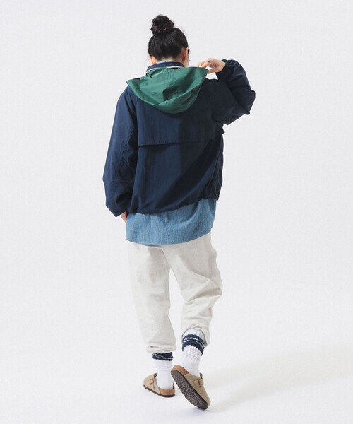 BEAMS BOY(ビームスボーイ)の「ナイロン パッカブル フード ジャケット(ブルゾン・レディース・レッド/ネイビー・1/2)」の13枚目の写真