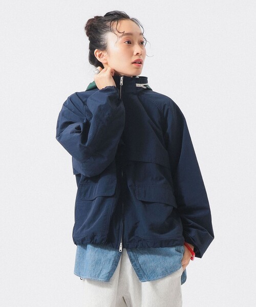 BEAMS BOY(ビームスボーイ)の「ナイロン パッカブル フード ジャケット(ブルゾン・レディース・レッド/ネイビー・1/2)」の14枚目の写真