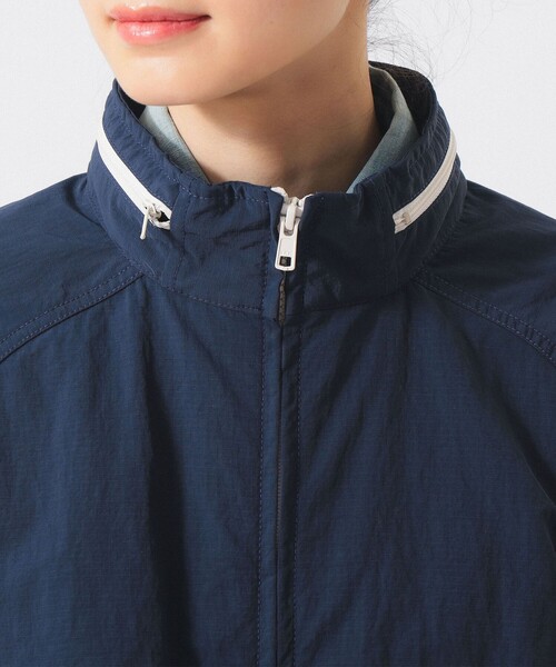 BEAMS BOY(ビームスボーイ)の「ナイロン パッカブル フード ジャケット(ブルゾン・レディース・レッド/ネイビー・1/2)」の22枚目の写真