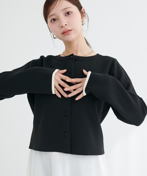 natural couture(ナチュラルクチュール)の「袖口配色ショート丈カーディガン(カーディガン/ボレロ・レディース・ブルー/アイボリー/ピンク/チャコールグレー/ブラック・FREE)」の3枚目の写真