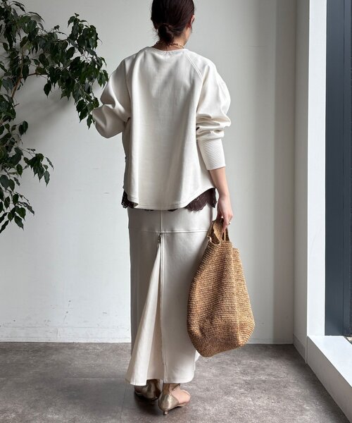 DouDou（ドゥドゥ）の「【WEB限定】ポンチサイドファスナーロゴプルオーバー（Tシャツ/カットソー・レディース・オフホワイト/カーキ/ブラック・FREE）」の8枚目の写真