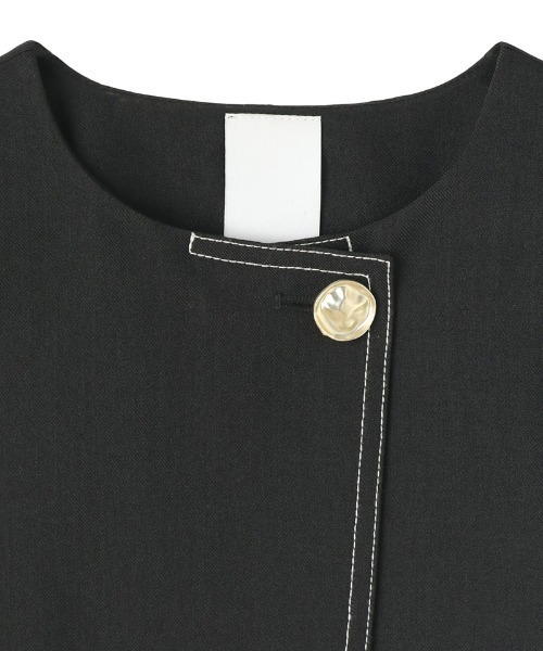 JENNE(ジェンヌ)の「ステッチ配色ジレ(その他トップス・レディース・ブラック/ホワイト・LARGE/MEDIUM/SMALL)」の12枚目の写真