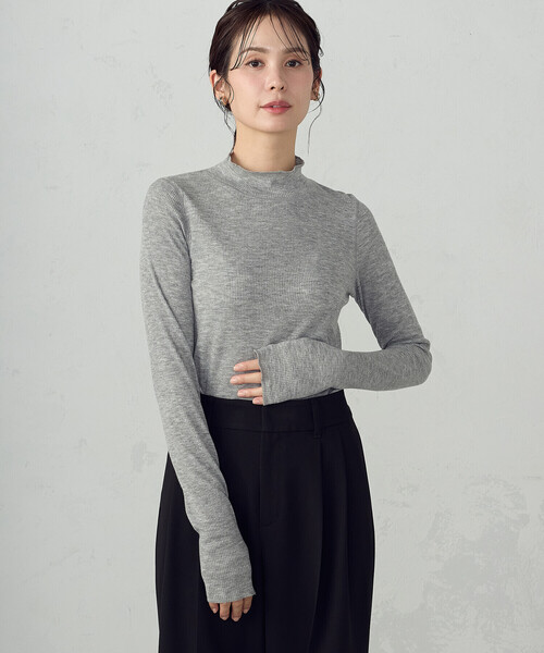 COMME CA ISM（コムサイズム）の「【宮城舞さん着用】シアー テレコ ハイネックカットソー（Tシャツ/カットソー・レディース・イエロー/ホワイト/グレー・X-LARGE/LARGE/MEDIUM/SMALL）」の3枚目の写真