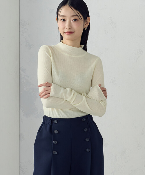 COMME CA ISM（コムサイズム）の「【宮城舞さん着用】シアー テレコ ハイネックカットソー（Tシャツ/カットソー・レディース・イエロー/ホワイト/グレー・X-LARGE/LARGE/MEDIUM/SMALL）」の10枚目の写真