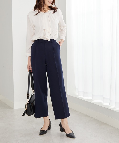 BELLUNA PLUS（ベルーナ）の「＜Ｃ／Ｓ＞センタータックワイドパンツ（その他パンツ・レディース・ネイビー/ベージュ・MEDIUM/LARGE/X-LARGE）」の11枚目の写真