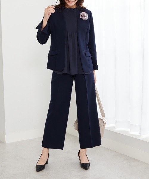 BELLUNA PLUS（ベルーナ）の「＜Ｃ／Ｓ＞センタータックワイドパンツ（その他パンツ・レディース・ネイビー/ベージュ・MEDIUM/LARGE/X-LARGE）」の14枚目の写真