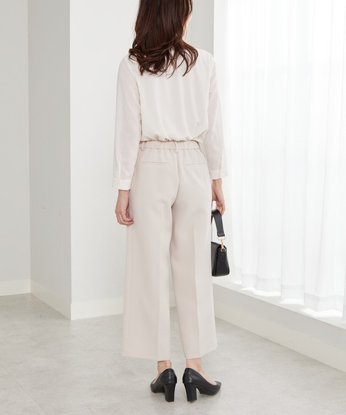 BELLUNA PLUS（ベルーナ）の「＜Ｃ／Ｓ＞センタータックワイドパンツ（その他パンツ・レディース・ネイビー/ベージュ・MEDIUM/LARGE/X-LARGE）」の16枚目の写真