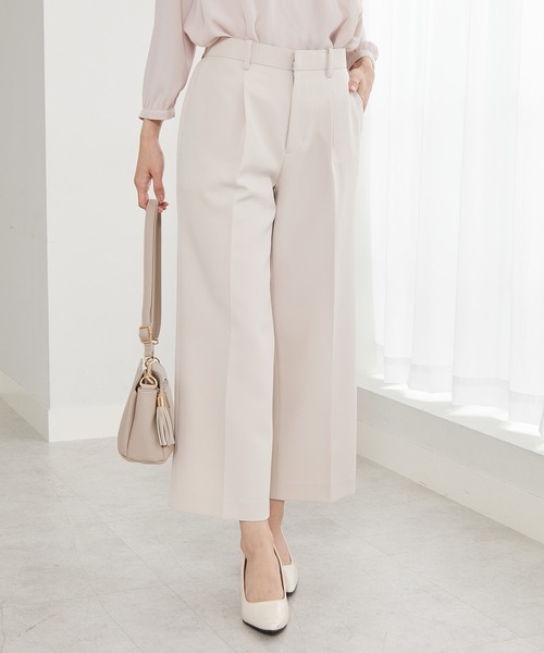 BELLUNA PLUS（ベルーナ）の「＜Ｃ／Ｓ＞センタータックワイドパンツ（その他パンツ・レディース・ネイビー/ベージュ・MEDIUM/LARGE/X-LARGE）」の7枚目の写真