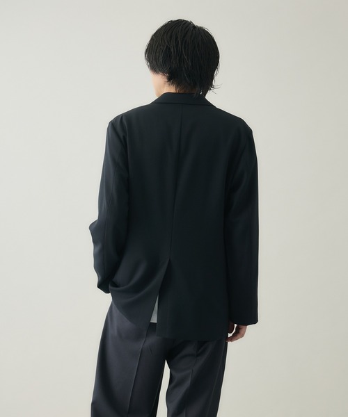 kuros'(クロス)の「【kuros’オリジナル】リラックスフィット シングルテーラードジャケット 日本製(テーラードジャケット・レディース・ブラック/チャコールグレー・MEDIUM/LARGE)」の12枚目の写真