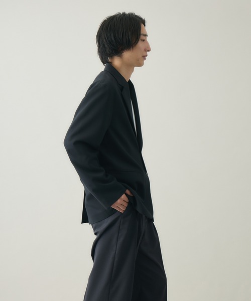 kuros'(クロス)の「【kuros’オリジナル】リラックスフィット シングルテーラードジャケット 日本製(テーラードジャケット・レディース・ブラック/チャコールグレー・MEDIUM/LARGE)」の13枚目の写真