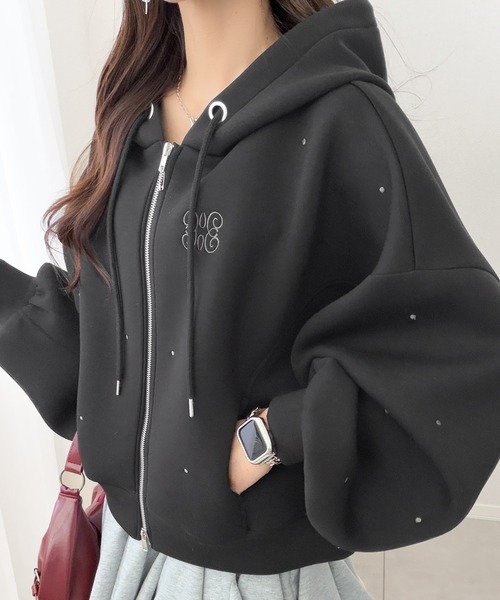 mily bilet(ミウィビレット)の「【mily bilet】旬のドット刺繍×ダブルジップで着こなし広がる主役級パーカー!ドット刺繍ダンボールゆるジップパーカー(パーカー・レディース・アイボリー/ブラック/モカ・X-LARGE/MEDIUM/LARGE/SMALL)」の18枚目の写真
