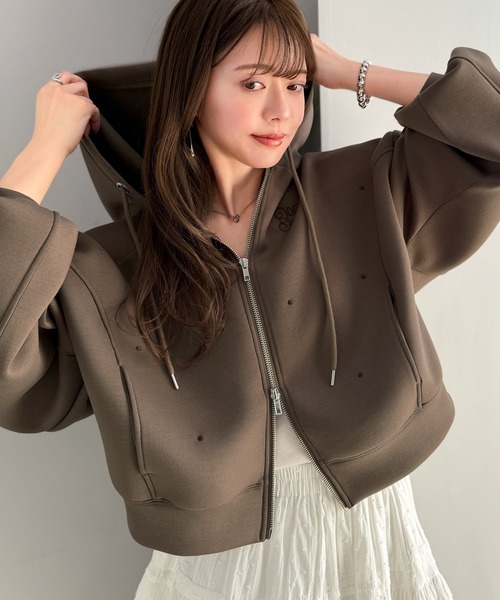 mily bilet(ミウィビレット)の「【mily bilet】旬のドット刺繍×ダブルジップで着こなし広がる主役級パーカー!ドット刺繍ダンボールゆるジップパーカー(パーカー・レディース・アイボリー/ブラック/モカ・X-LARGE/MEDIUM/LARGE/SMALL)」の11枚目の写真