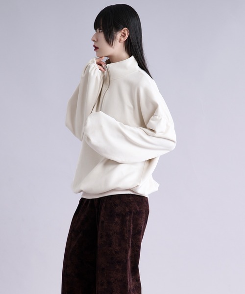 Ellno Loset(エルノロゼット)の「フェイクスエードボリュームハーフジップ(Tシャツ/カットソー・メンズ・アイボリー/チャコール・SMALL/MEDIUM/LARGE)」の5枚目の写真
