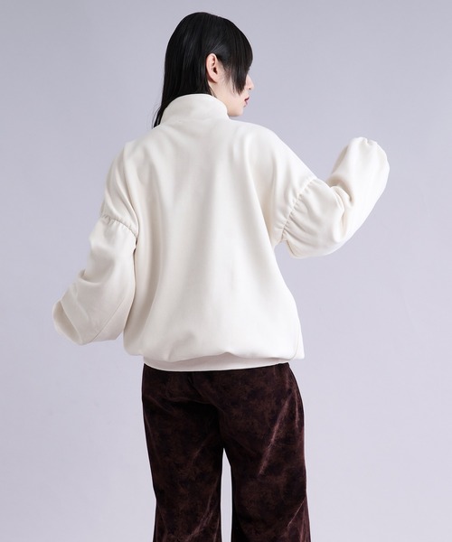 Ellno Loset(エルノロゼット)の「フェイクスエードボリュームハーフジップ(Tシャツ/カットソー・メンズ・アイボリー/チャコール・SMALL/MEDIUM/LARGE)」の6枚目の写真