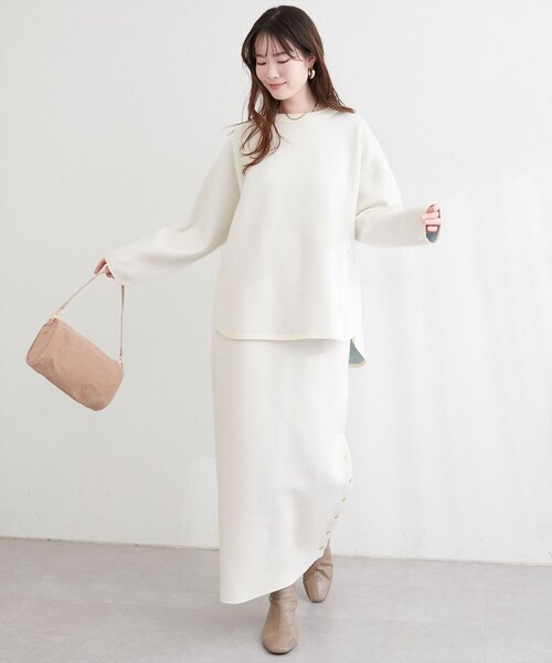 natural couture(ナチュラルクチュール)の「サイド釦スリットタイトニットスカート(スカート・レディース・イエロー/ピンク/チャコールグレー/オフホワイト・FREE)」の8枚目の写真