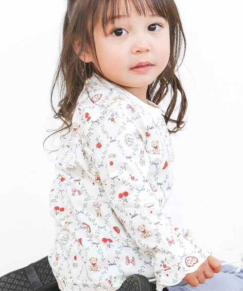 SLAP SLIP（スラップスリップ）の「【スララク/防汚加工/オーガニックコットン】ときめきデザイン女の子長袖Tシャツ(80~130cm)（Tシャツ/カットソー・キッズ・ピンク系その他/ブラック/ピンク/グリーン/ホワイト系その他/ブルー/オフホワイト/ホワイト系その他2・80ｃｍ/90cm/110cm/100cm/130cm/120cm）」の4枚目の写真