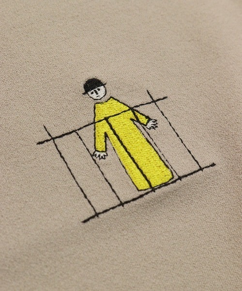 Picone CLUB（ピッコーネクラブ）の「前後異素材アートプルオーバー（Tシャツ/カットソー・レディース・ホワイト/ブラック/ベージュ・11号/13号/9号）」の17枚目の写真