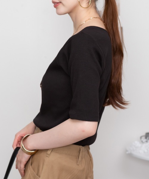 aity(アイティ)の「M-4L Vネック5分袖コットンリブT 夏服(Tシャツ/カットソー・レディース・ブラック/ベージュ/オフホワイト・4L/3L/LL/L/M)」の11枚目の写真