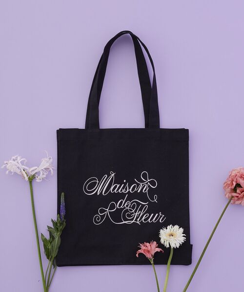 Maison de FLEUR(メゾンドフルール)の「ブランドロゴ刺繍スクエアトートバッグ(トートバッグ・レディース・ブラック/アイボリー・FREE)」の2枚目の写真