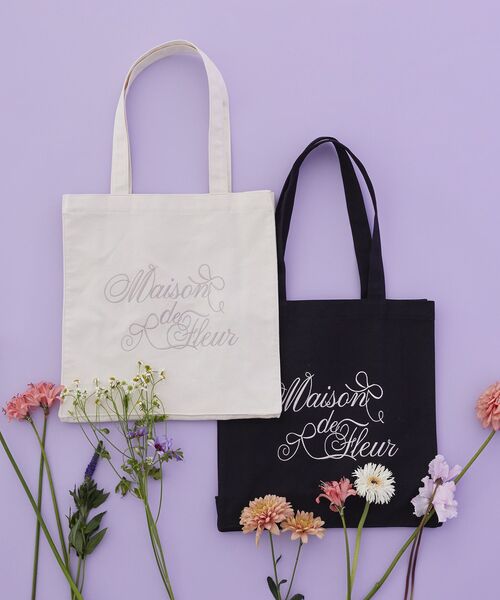 Maison de FLEUR(メゾンドフルール)の「ブランドロゴ刺繍スクエアトートバッグ(トートバッグ・レディース・ブラック/アイボリー・FREE)」の3枚目の写真
