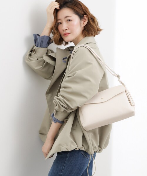 grove（グローブ）の「フラップタッセルショルダー（ショルダーバッグ・レディース・ライトグリーン/ブラック/アイボリー/ナチュラル・00）」の11枚目の写真