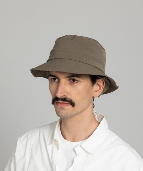 Nine Tailor(ナインテイラー)の「Nine Tailor Cape Hat (N-1624)(ハット・メンズ・ブラック/ベージュ系その他・FREE)」の2枚目の写真