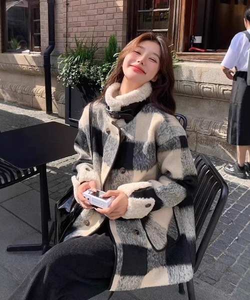 Ritzy（リッツィー）の「チェック柄　衿ボアエコダウンジャケット（その他アウター・レディース・ブラック・M）」の9枚目の写真