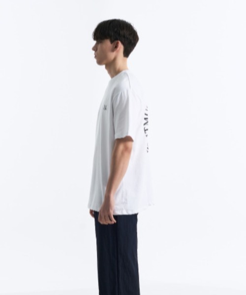 MUCENT(ムセント)の「◇MUCENT◇ブランド直輸入正規品/MUCENT SIGNATURE BACK LOGO LOOSE FIT T シグネチャーバックラウンド円形ロゴ半袖Tシャツ(Tシャツ/カットソー・レディース・ホワイト・L/M)」の7枚目の写真