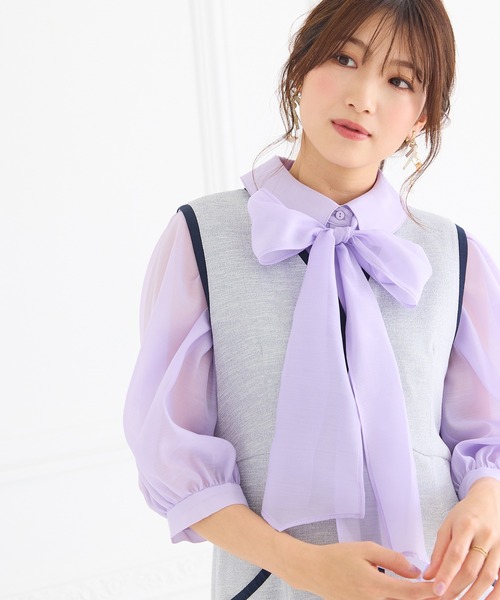 Rose Tiara(ローズティアラ)の「リボンタイボリューム袖ブラウス(シャツ/ブラウス・レディース・ブラック/オレンジ/バイオレット/オフホワイト・46/42/38)」の1枚目の写真