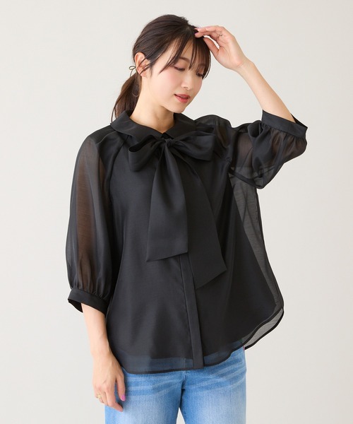 Rose Tiara(ローズティアラ)の「リボンタイボリューム袖ブラウス(シャツ/ブラウス・レディース・ブラック/オレンジ/バイオレット/オフホワイト・46/42/38)」の14枚目の写真