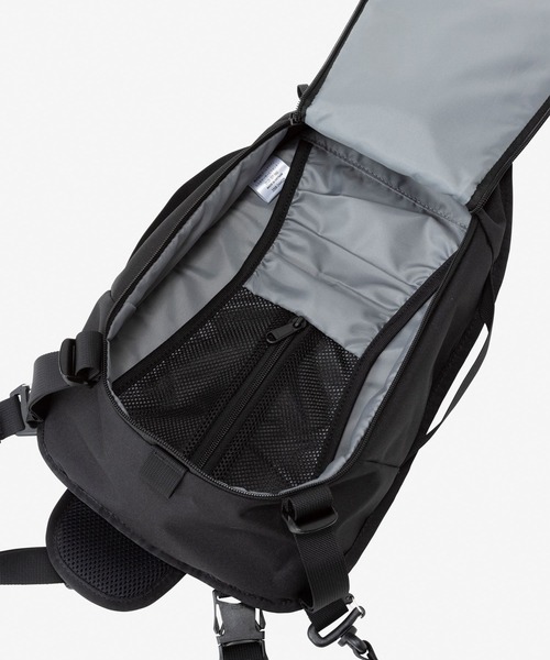 THE NORTH FACE(ザノースフェイス)の「【THE NORTH FACE/ザ ノースフェイス】リープスリング(ボディバッグ/ウエストポーチ・メンズ・ブラック/レッド/ホワイト・FREE)」の13枚目の写真