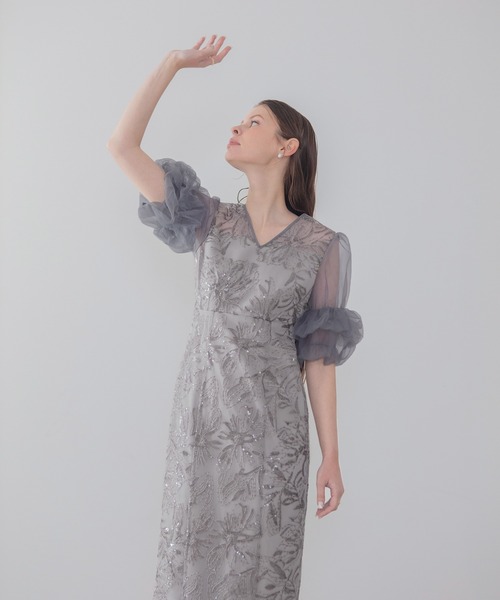 Leja（レジャ）の「【LEJA】オーガンジーフリルスリーブフラワースパンコールIラインワンピースドレス美脚効果結婚式 パーティードレス 成人式 二次会 同窓会 お呼ばれ オケージョン 20代 30代（ドレス・レディース・ブラック/グレー・SMALL/MEDIUM）」の13枚目の写真
