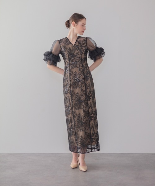 Leja（レジャ）の「【LEJA】オーガンジーフリルスリーブフラワースパンコールIラインワンピースドレス美脚効果結婚式 パーティードレス 成人式 二次会 同窓会 お呼ばれ オケージョン 20代 30代（ドレス・レディース・ブラック/グレー・SMALL/MEDIUM）」の3枚目の写真