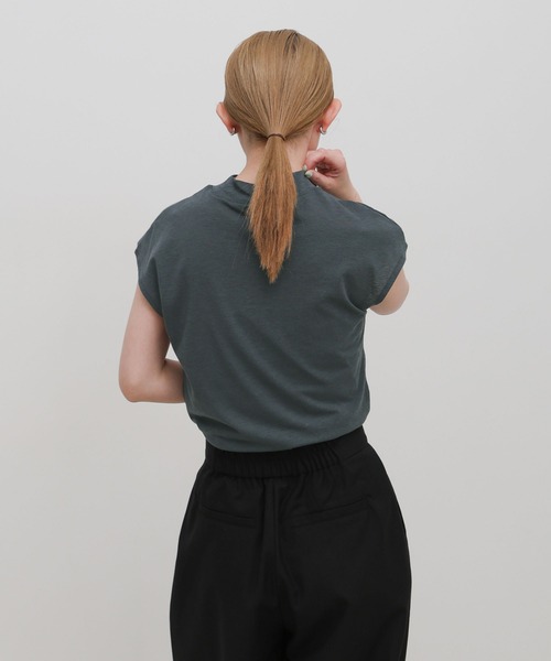 select MOCA（セレクトモカ）の「プチハイフレンチスリーブトップス（Tシャツ/カットソー・レディース・チャコールグレー/ブラック/アイボリー・FREE）」の16枚目の写真