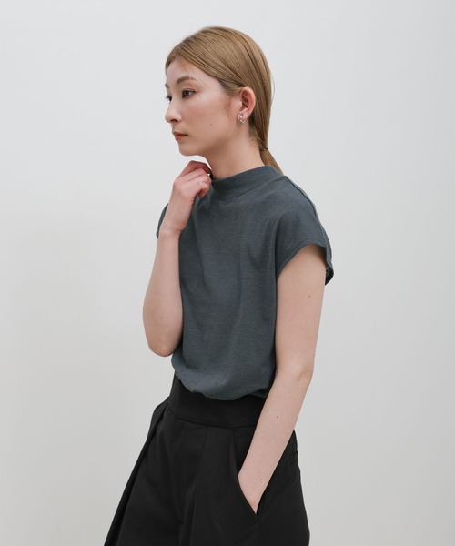 select MOCA（セレクトモカ）の「プチハイフレンチスリーブトップス（Tシャツ/カットソー・レディース・チャコールグレー/ブラック/アイボリー・FREE）」の8枚目の写真