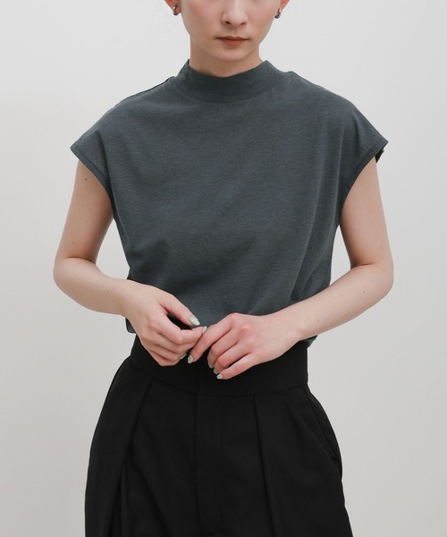 select MOCA（セレクトモカ）の「プチハイフレンチスリーブトップス（Tシャツ/カットソー・レディース・チャコールグレー/ブラック/アイボリー・FREE）」の7枚目の写真
