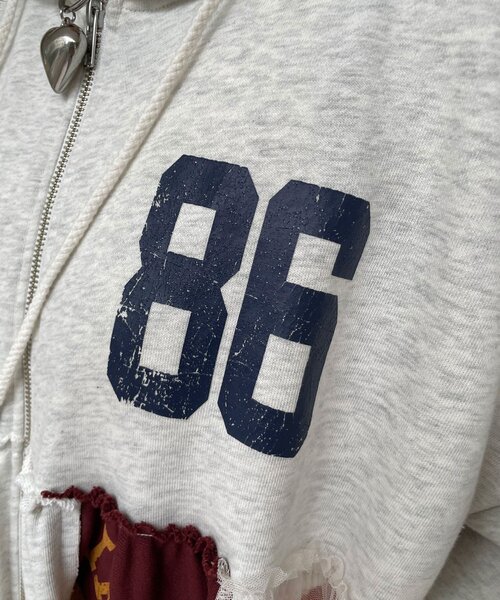 CIAOPANIC(チャオパニック)の「【ゆなまる企画】【HELLO.SANFRANCISCO/ハローサンフランシスコ】リメイクパーカーワンピース(ワンピース・レディース・オフホワイト/チャコールグレー・ONE SIZE)」の18枚目の写真