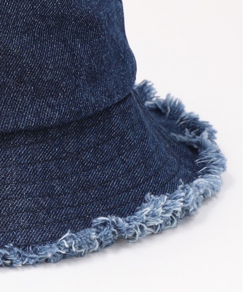 Right-on(ライトオン)の「HONEYSUCKLE ROSE フリンジバケットハット (綿100% / 折りたたみ可 / UV対策)(ハット・レディース・キナリ/ダークインディゴブルー/ブラック・フリー)」の9枚目の写真